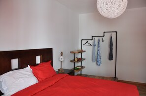First bedroom with queen bed