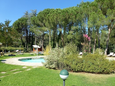 Studio in a Luxury Holiday House at the foot of the hill of Cortona