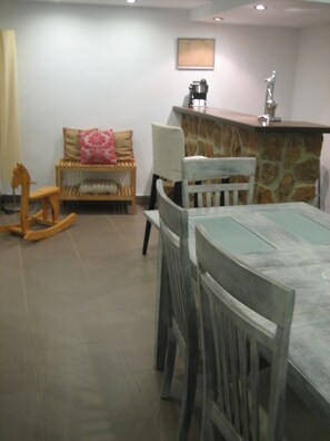 Livingo room