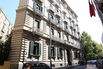 Palazzo Scaramella B&B "LA PEQUEÑA FELICIDAD o" LE PETIT BONHEUR "
