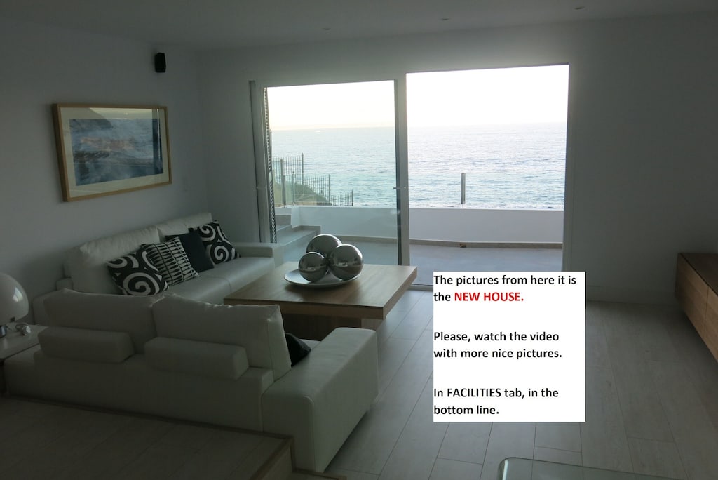 This is the BEST HOUSE in the area with lovely views over the Ocean