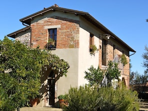 Casa Oliveto, panoramica della villa