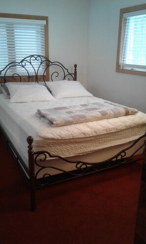 Mount Snow rental, large bedrooms, high end, $2,000 bed/mattress sets.  VRBO