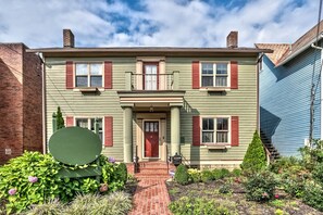 One guest suite in former Bed and Breakfast