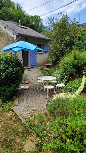 Thyme terrace area