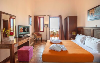 Deluxe Δίκλινο Δωμάτιο / Ξενοδοχείο Varos Village