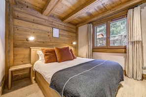 2 chambres accueillant jusqu'à 4 personnes (Chambre 1 illustrée)