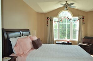 Master Bedroom with 4 Piece private bath