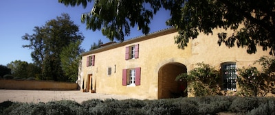 Ferienhaus Château @ Château Mont-d'Onel. Luxus. * Nur für Erwachsene *