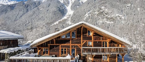 Chalet Amelie with wrap around balcony  