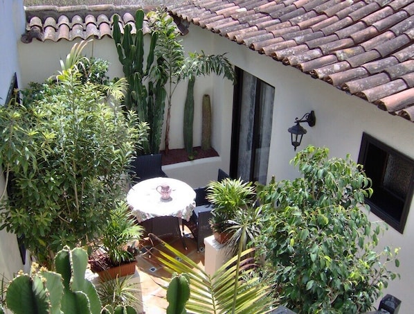 Apartamentos Monasterio de San Antonio, apartment 1 with small terrace