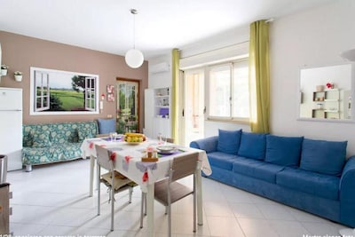 Very nice and bright apartment at 1200 meters from the beach, 5 places 