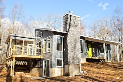 Mid Century Modern Ranch in Catskills Near River