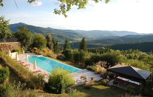 Pool and pergola