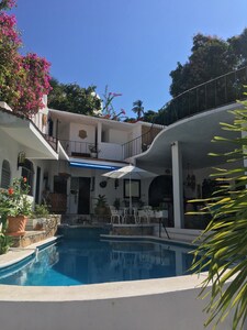 Casa Giovanna Acapulco Caleta - Pensión de lujo con espectaculares vistas al mar!