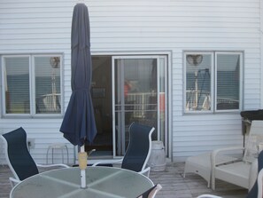 Front deck