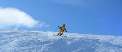 Snow and ski sports