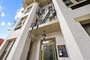 Gorgeous architectural detail