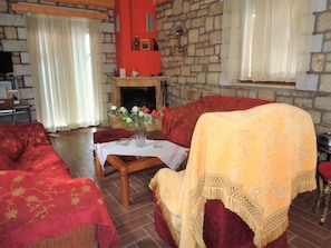 Salon (2)