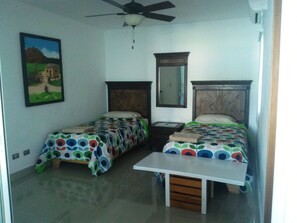 2nd Bedroom with Ceiling Fan, AC and private bathroom entrance