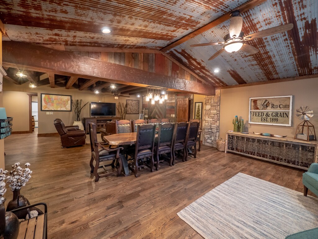 Luxury 16 Seat Theater Room Game Room And All The Extras Big Cedars