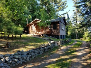 Larch Cabin 