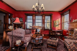 Living Room w/ Fireplace