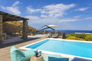 Part of the pool area