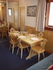 Hameau du Borsat : Table de salle à manger