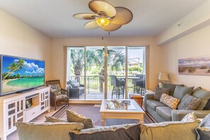 Comfortable Living Area w/New Sofas, Flat Screen TV and Private Balcony