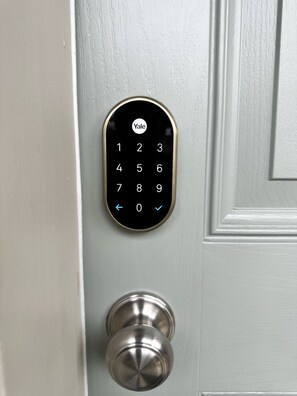 NEST Smart Lock 