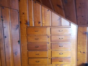 knotty pine built in drawers