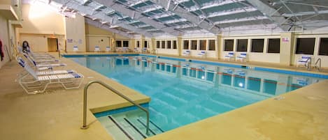 Enjoy the excellent on-site amenities including the indoor pool! Please note that the pool will be closed until Apr. 15th, 2021 due to maintenance.