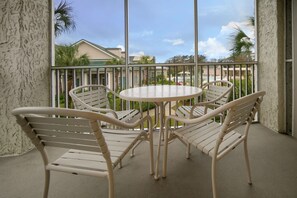 Enjoy reminiscing about your day while sipping a glass of wine outside on the balcony.