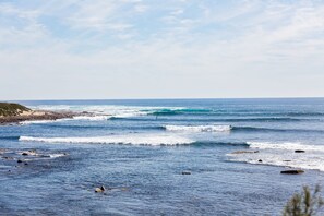 Cowaramup Bay shoreline – Family-friendly, picturesque, and perfect for paddling or picnicking.