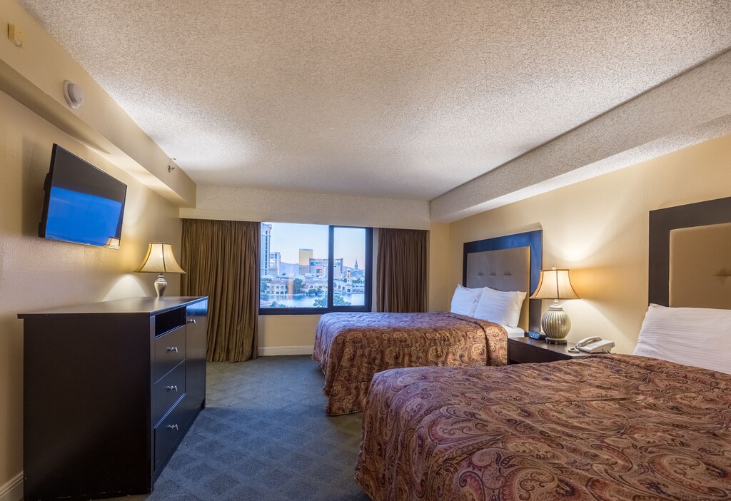 Beautiful 2 Bedroom Suite On The Strip Next To The Cosmopolitan Resort Casino Las Vegas Strip