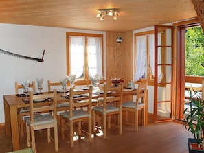 Kitchen / Dining Room