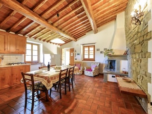 Kitchen / Dining Room