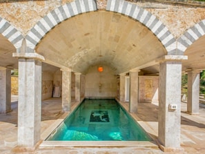 Pool Indoor