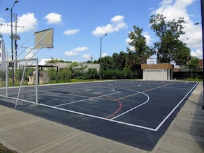 Sport court