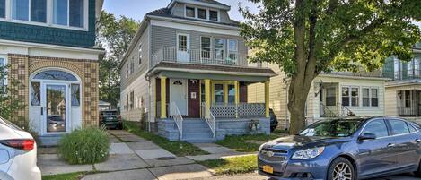 Buffalo Vacation Rental | 3BR | 1BA | 2nd-Story Apartment | Stairs Required