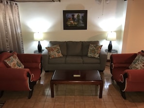 Newly furnished Living Room 