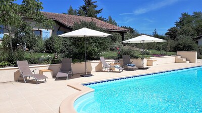 New! Beautiful gite within walking distance of Monflanquin