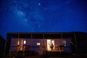 ALMA 2 at night with the stars