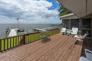 Soundfront Deck