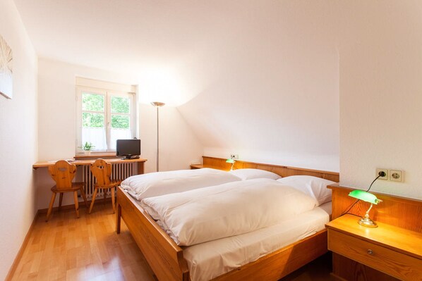 Doppelzimmer mit Dusche und WC