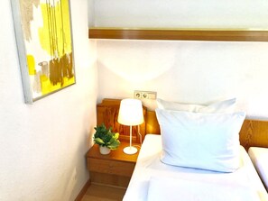 Doppelzimmer mit Dusche und WC
