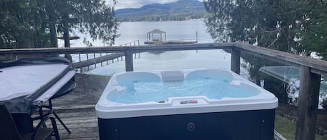 Brand new hot tub!