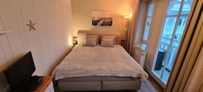 Doppelbett 180 x 200 mit zwei Matztatzen in unterschiedlichen Härtegraden