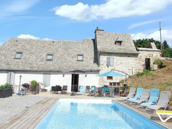 Vue sur piscine